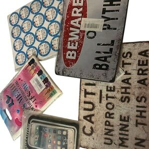 🔥🔥🔥Tin signs stickers , Bags, and more , More all new with Tags